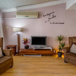  Apartment Serene Flat Close To In Muratpasa